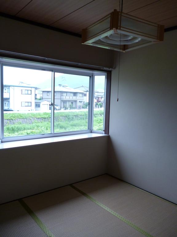Living and room. Bay window type of Japanese-style room