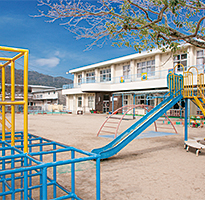 kindergarten ・ Nursery. Yamaguchi Municipal Ogori nursery school (kindergarten ・ 140m to the nursery)