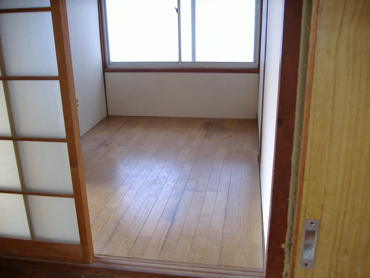 Other room space. 3 Hiroshi