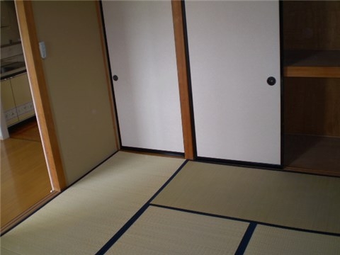 Other room space. Japanese-style room 6 quires