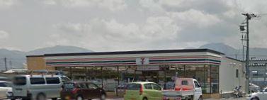 Convenience store. 629m to Seven-Eleven Isawa Karakashiwa shop