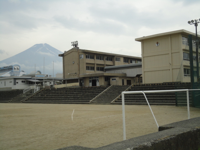 Primary school. 629m to Fujiyoshida stand Shimoyoshida second elementary school (elementary school)