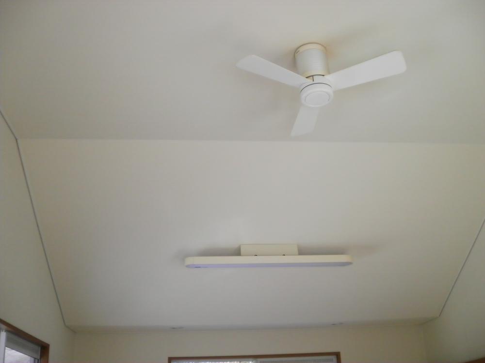 Same specifications photos (living). Ceiling fans