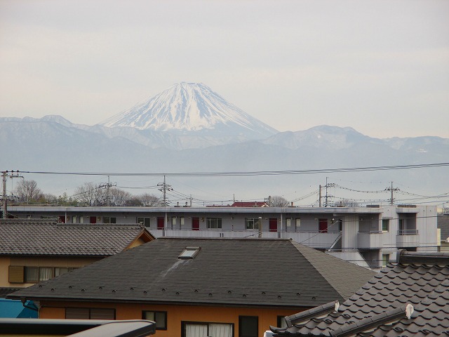 Other room space. Fuji from the veranda (* ^^) v