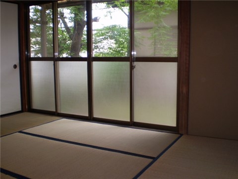 Living and room. Japanese-style room 6 Pledge (east)