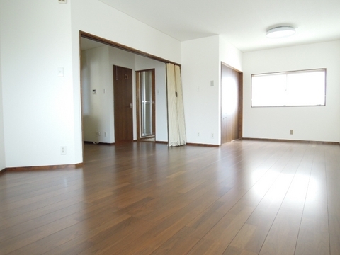 Living and room