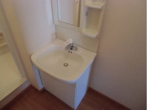 Other room space. Wash basin