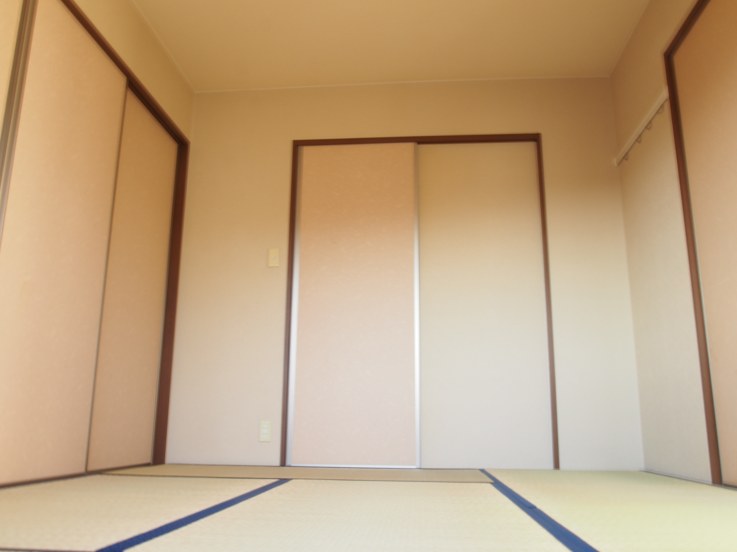 Other room space. Healing a Japanese-style room-chan. In winter you can feel the warmth of the tatami