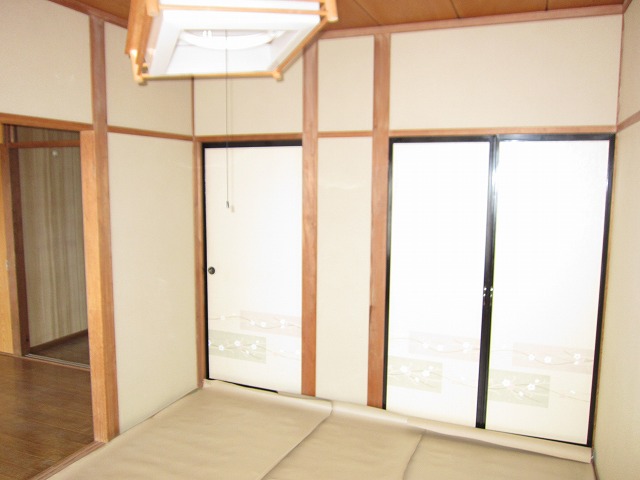 Living and room. Japanese-style room 6 quires Curing sheet is Yes over.