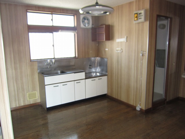 Kitchen. DK6 Pledge