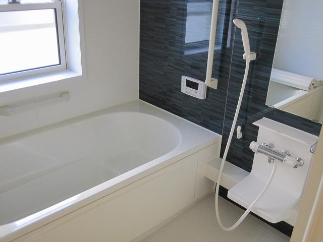 Bathroom. Indoor (11 May 2012) shooting