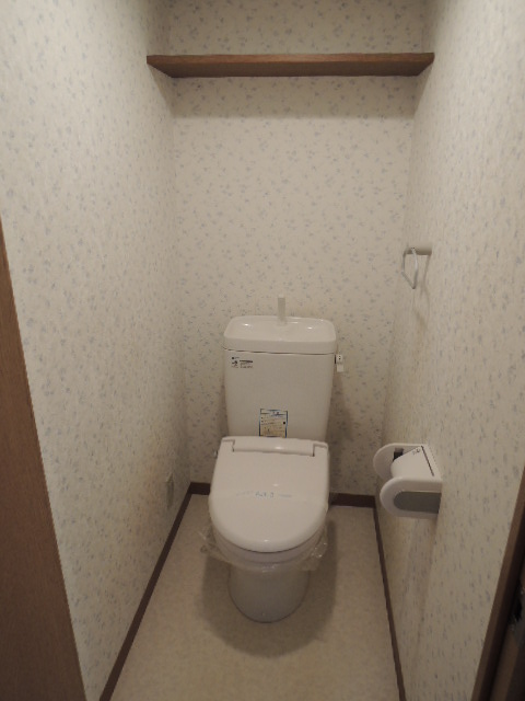 Toilet. You exchange is done in bidet.