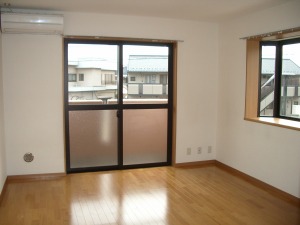 Living and room. The floor is clean flooring