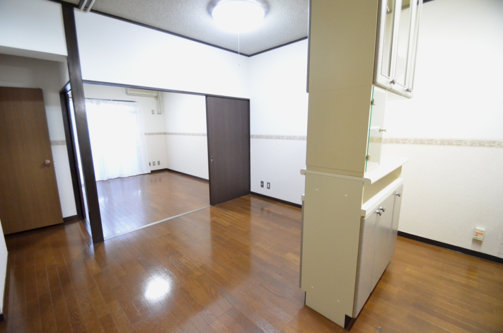 Living and room. Cupboard with a dining kitchen