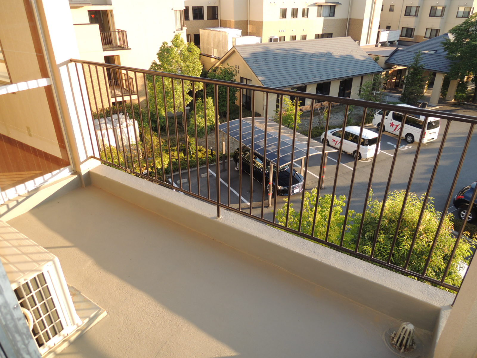 Balcony. The inner balcony of contact with the next room