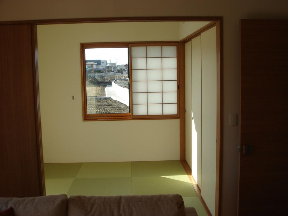 Non-living room. Living next to the 4.5-mat tatami corner