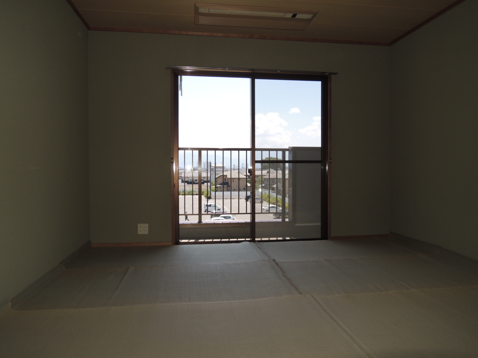 Other room space. Japanese-style room 8 tatami