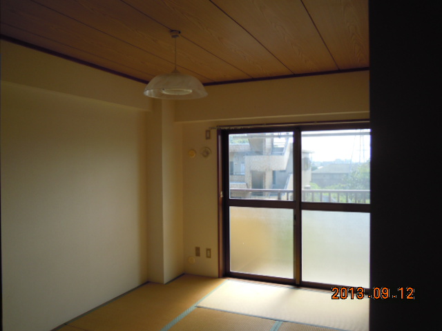 Other room space. Japanese-style room 6 tatami