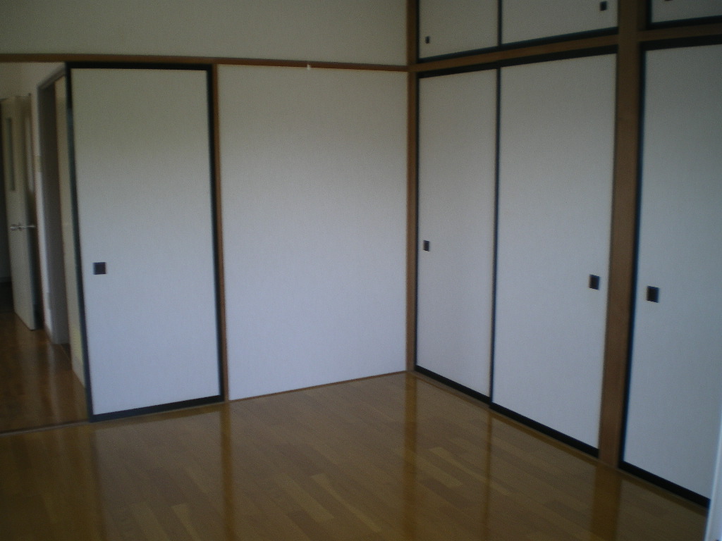 Living and room. Tohoku room