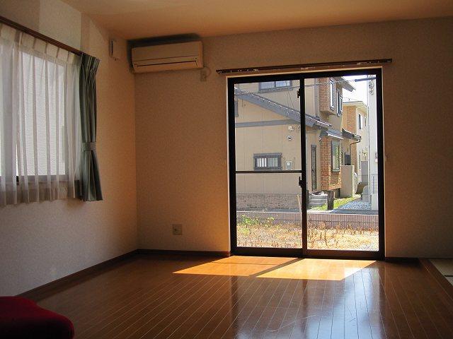 Same specifications photos (Other introspection). ( Building) same specification