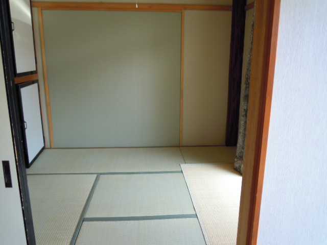 Other room space. Japanese-style room 4.5 tatami