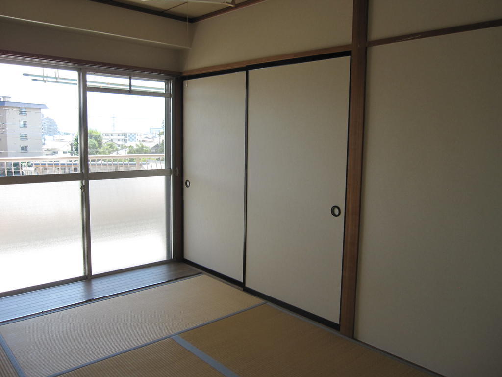 Other room space. Japanese-style room 2