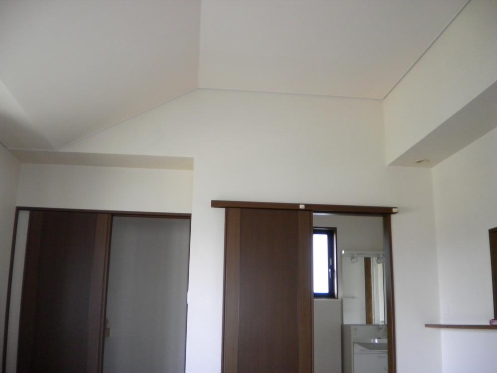Other introspection. Second floor of the living room ceiling gradient