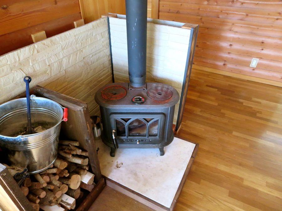 Other introspection. Living _ wood-burning stove 2009 new