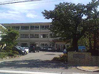 Primary school. 1800m to Fujiyoshida stand Shimoyoshida second elementary school (elementary school)