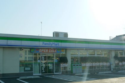Convenience store. FamilyMart Kawaguchiko Forest Mall before store up to (convenience store) 1216m