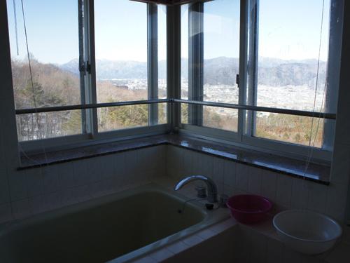 Bathroom. Bathroom with window We hope Fujiyoshida city