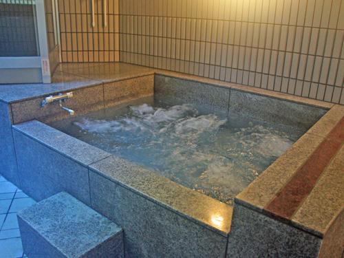 Other common areas. Jacuzzi