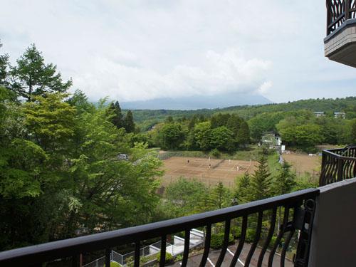 View photos from the dwelling unit. You can overlook the Mount Fuji from the room