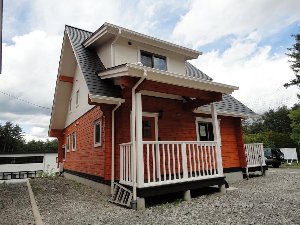 Local appearance photo