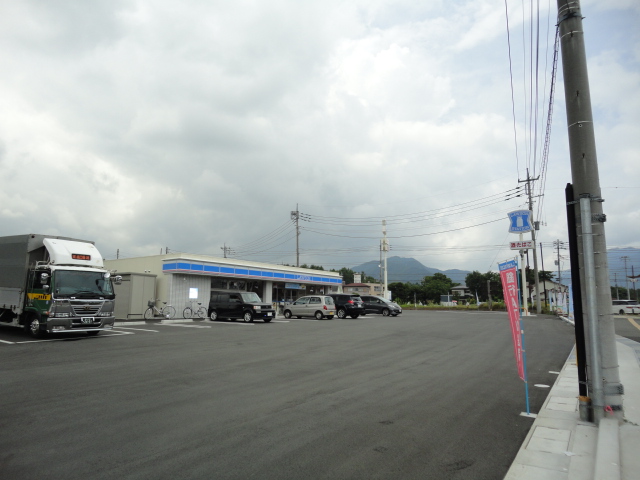 Convenience store. Lawson Fujikawaguchiko town office before store up (convenience store) 575m